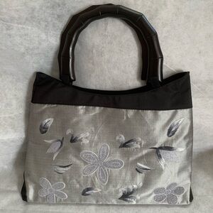 NWOT Elegant Embroidered Black and Gray Women's Tote with inside zipper pocket